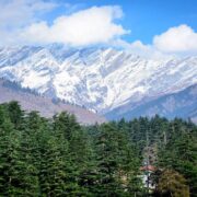 manali town and mountains